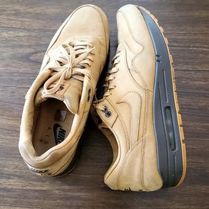 Perfect used Nike Air Max Flax